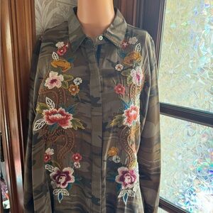 Johnny Was Workshop M Camouflage Esmeralda Handkerchief Bolero Shirt Silk